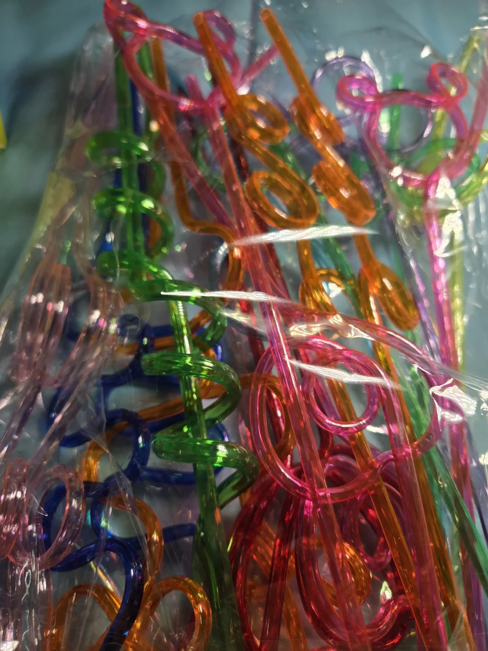 24 Pcs Silly Crazy Straws for Kids Reusable Plastic Loop Curly Crazy Drinking St